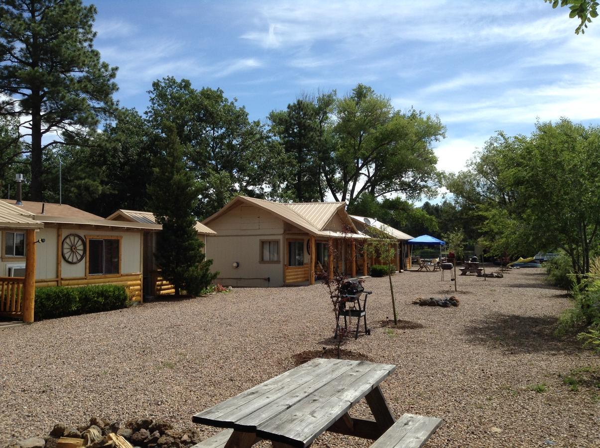 Rainbows End Fishing Resort Pinetop-Lakeside Exterior photo